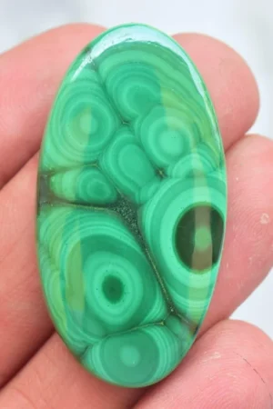 Malachite Cabochon / High Quality Malachite Gemstone / Oval Shape / 61.85 Ct. / 42x22x5 mm / Loose Gemstone / J-727