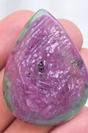 Ruby Zoisite Cabochon / High Quality Ruby Zoisite Gemstone / Pear Shape / 85.00 Ct. / 42x37x6 mm / Loose Gemstone / K-188