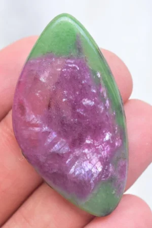 Ruby Zoisite Cabochon / High Quality Ruby Zoisite Gemstone / Freeform Shape / 57.00 Ct. / 43x23x5 mm / Loose Gemstone / K-163