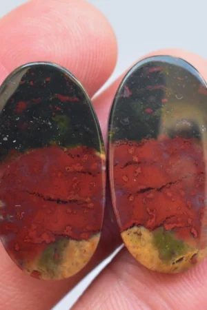 Title: Bloodstone Pair Cabochon / Bloodstone Pair Gemstone / Oval Shape / 31.55 Ct. / 26×14×4 mm. / Loose Gemstone / M‑420