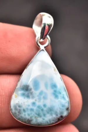 Title: Larimar Cabochon Pendant / Stamped 925 Sterling Silver / Oval Shape / Loose Gemstone Jewelry P‑549