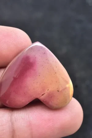 Red Mookaite Cabochon / Red Mookaite Gemstone / For jewelry / Heart Shape / 29.40 ct. / 26x30x5 mm. / Loose Gemstone / Q-129