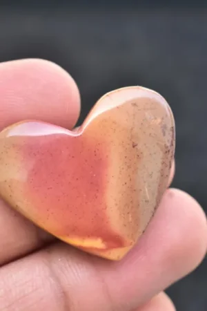 Red Mookaite Cabochon / Red Mookaite Gemstone / For jewelry / Heart Shape / 29.00 ct. / 28x33x5 mm. / Loose Gemstone / Q-121