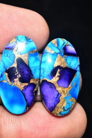 Blue Copper Turquoise Pair Cabochon / Turquoise Pair Cabochon / Oval Shape / 30.95 ct. / 26x13x4 mm. / Loose Gemstone / Q-621