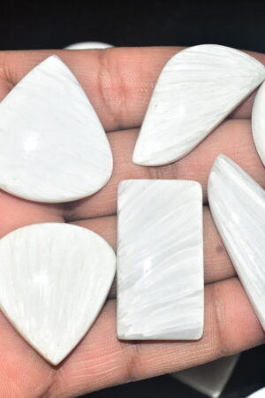 Top Grade !!! White Scolrcite lot Cabochon / for Jewelry / Mix Shape And Size / 153.09 grams / Q- 813 / [ 20 Pc ]