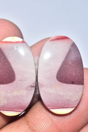 Mookaite Cabochon / Natural Red Mookaite Gemstone / For Wire Wrap Jewelry / Oval Shape / 28.60 Ct/ 25x15x4 mm. / Loose Gemstone / Q- 739