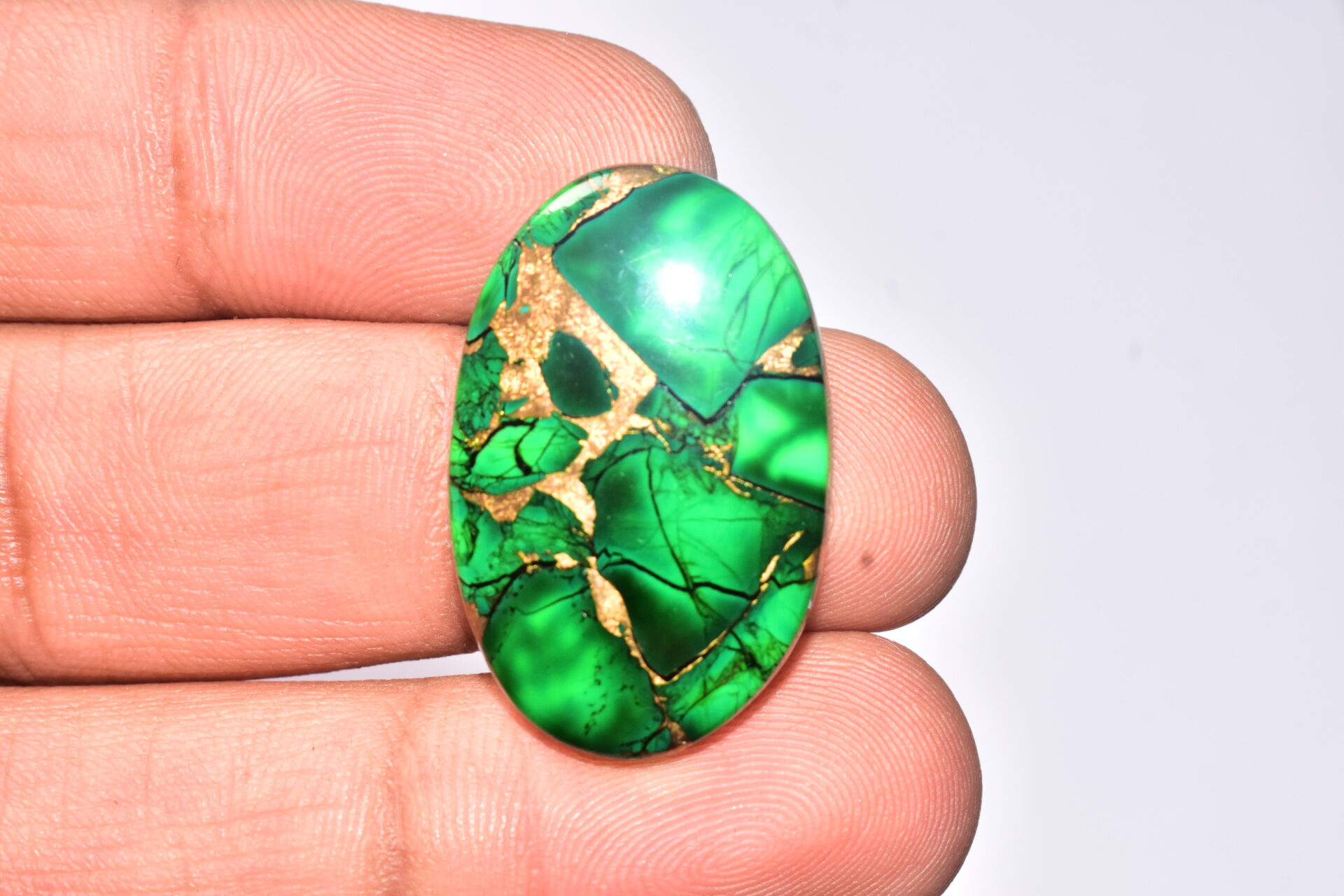 Green Dahlia Copper Turquoise Cabochon / Green Dahlia Copper Turquoise Gemstone / Oval Shape / 26.70 Ct. / 30x19x4 mm. / Q-944