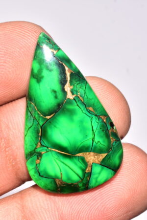 Green Dahlia Copper Turquoise Cabochon / Green Dahlia Copper Turquoise Gemstone / Pear Shape / 26.15 Ct. / 33x20x5 mm. / Q-941