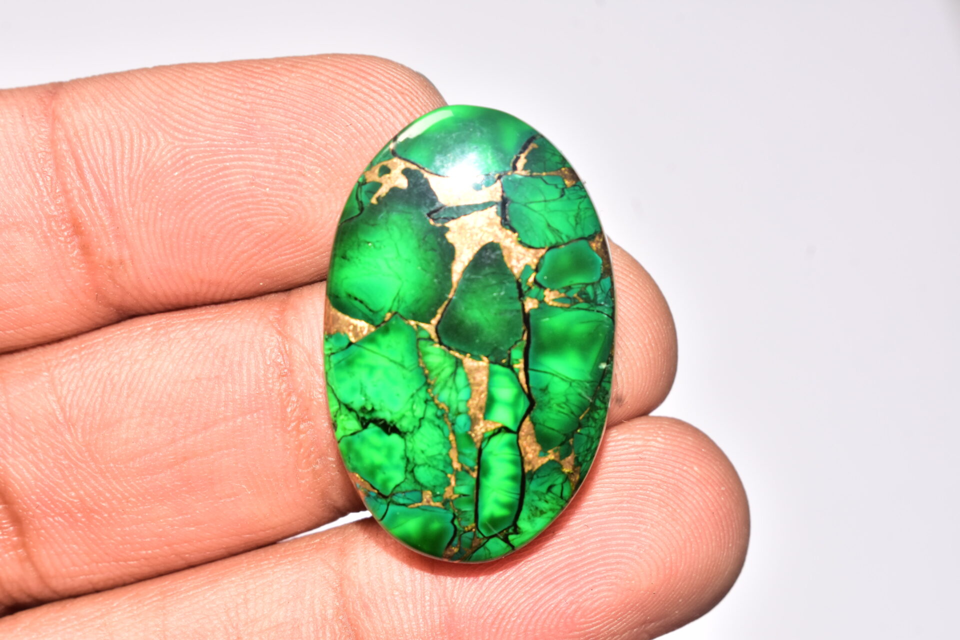 Green Dahlia Copper Turquoise Cabochon / Green Dahlia Copper Turquoise Gemstone / Oval Shape / 41.20 Ct. / 32X20X6 mm. / Q-947