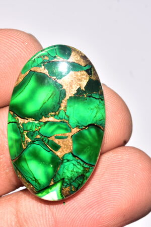 Green Dahlia Copper Turquoise Cabochon / Green Dahlia Copper Turquoise Gemstone / Oval Shape / 32.40 Ct. / 31x19x5 mm. / Q-945