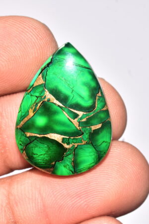 Green Dahlia Copper Turquoise Cabochon / Green Dahlia Copper Turquoise Gemstone / Pear Shape / 23.30 Ct. / 27x20x5 mm. / Q-949