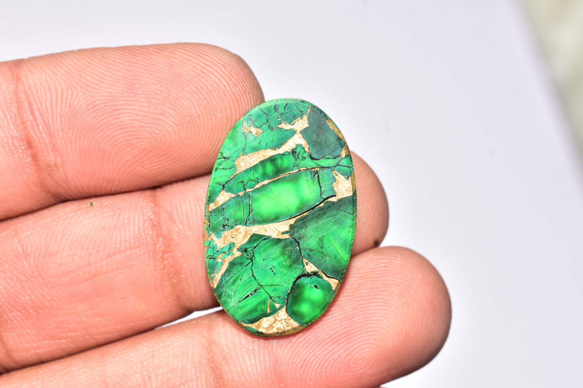 Green Dahlia Copper Turquoise Cabochon / Green Dahlia Copper Turquoise Gemstone / Oval Shape / 21.30 Ct. / 28x17x4 mm. / Q-948 - Image 4