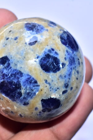 Sodalite Sphere Gemstone / 106.49 Gram / 41x41 mm. / B-20