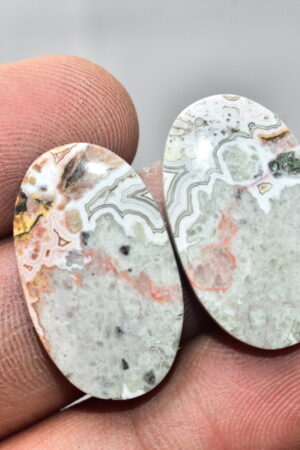 Crazy Lace Agate Pair Cabochon / Oval Shape / 31.00 Ct. / 26x15x4 mm. / Loose Gemstone / A-844